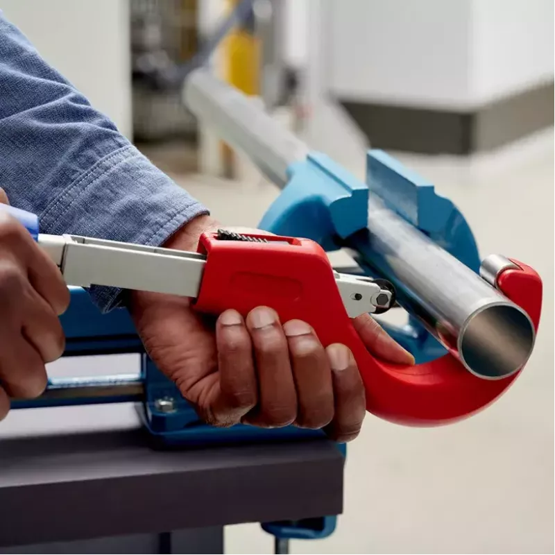 Rezačka rúr Knipex 90 31 03 BK vhodná na mosadz, meď, oceľ
