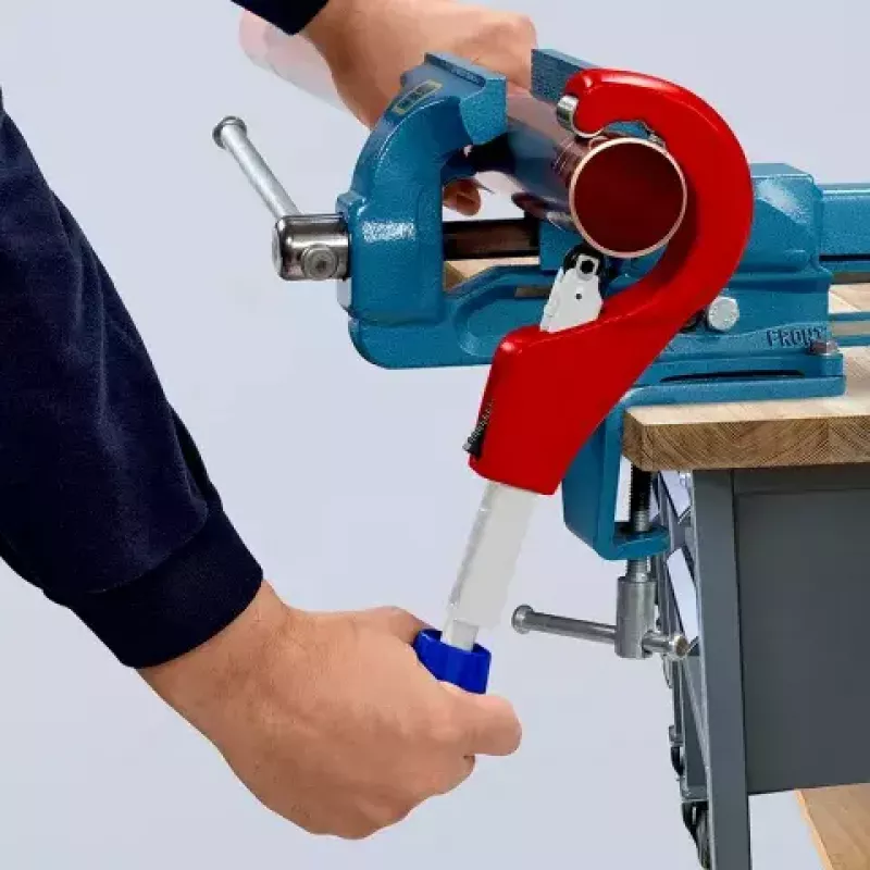 Rezačka rúr Knipex 90 31 03 BK vhodná na mosadz, meď, oceľ