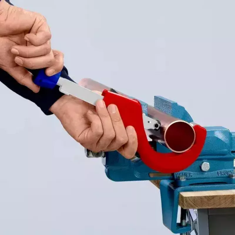Rezačka rúr Knipex 90 31 03 BK vhodná na mosadz, meď, oceľ