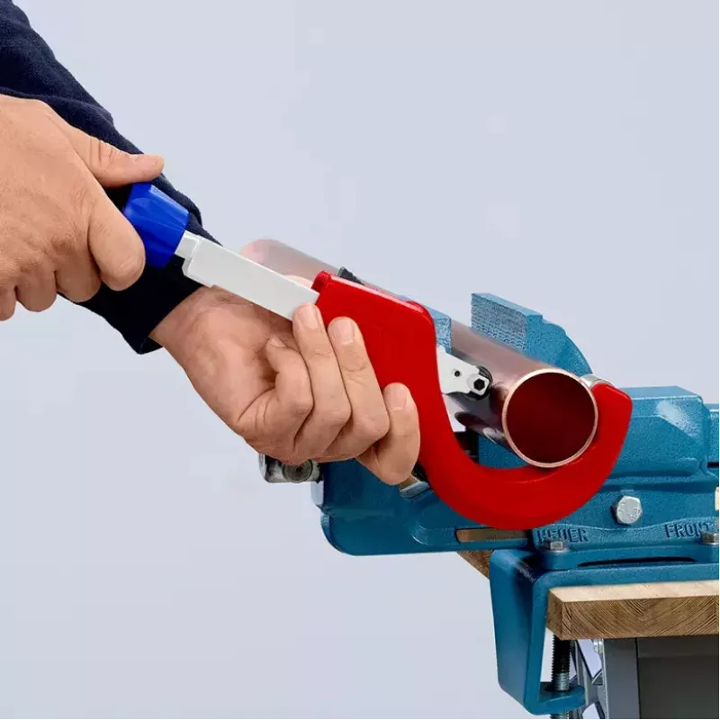 Rezačka rúr Knipex 90 31 03 BK vhodná na mosadz, meď, oceľ