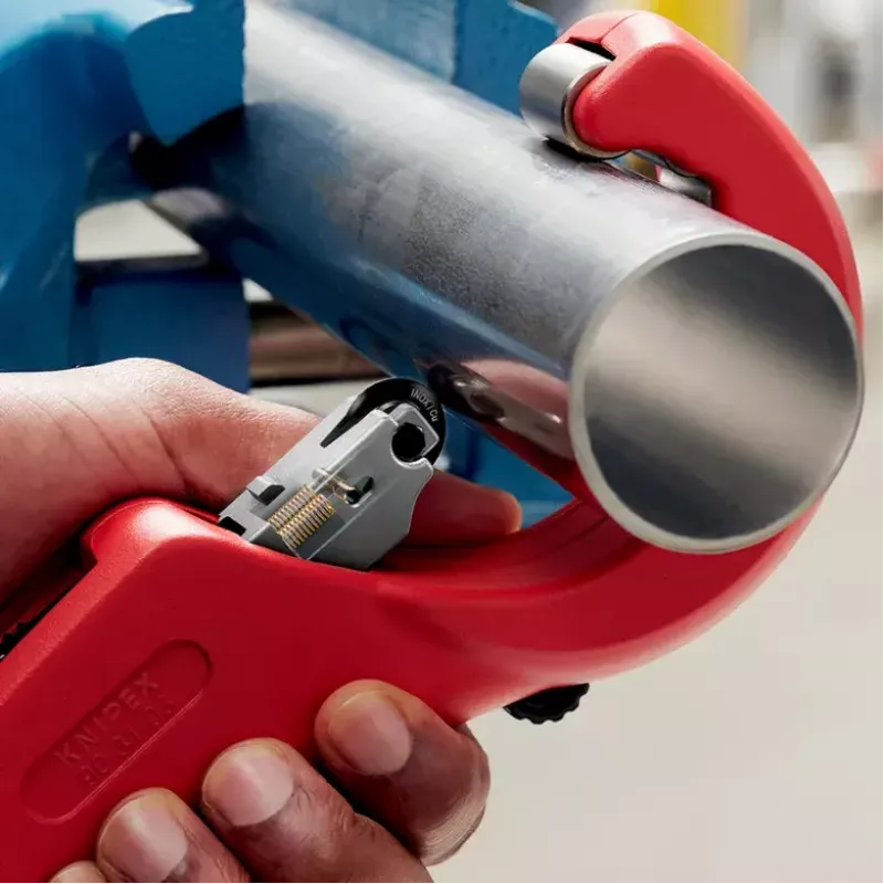Rezačka rúr Knipex 90 31 03 BK vhodná na mosadz, meď, oceľ