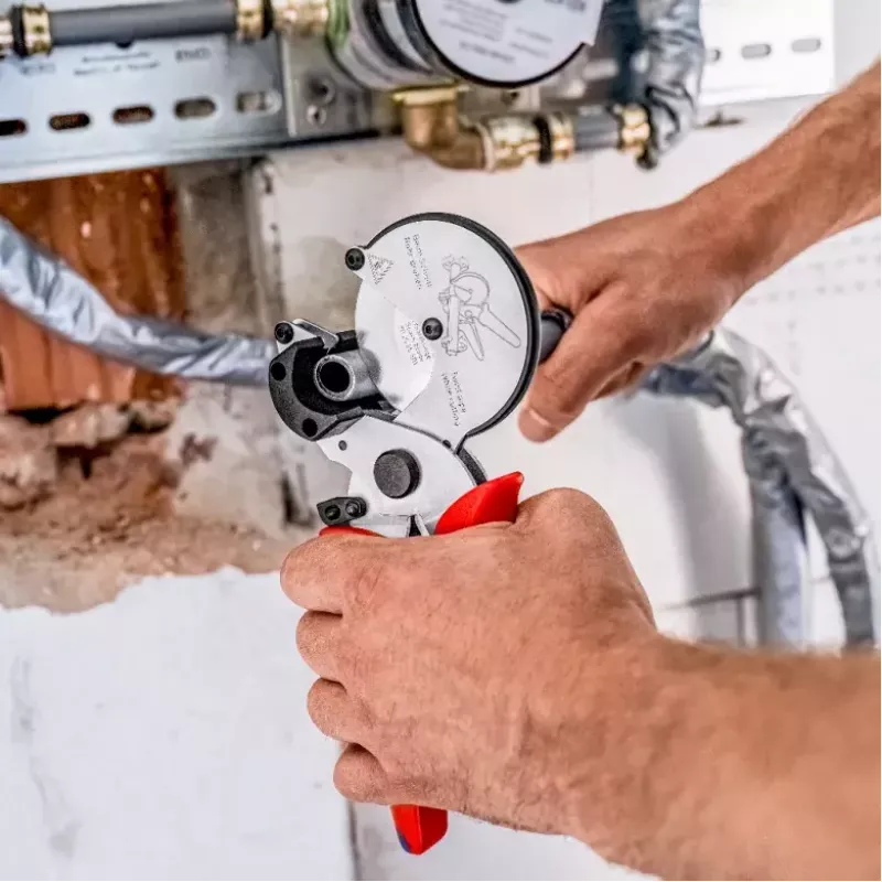 Knipex 90 25 25 rezač rúr na kompozitné a plastové rúry