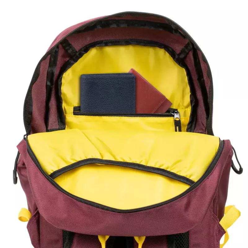 Rivacase 5421 Urban batoh na notebook 13,3 palca (33,8 cm), 14 l, bordovočervený