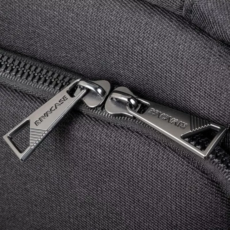 Batoh Rivacase 8126 38,1 cm (15 palcov) čierny rukoväť popruh cez rameno
