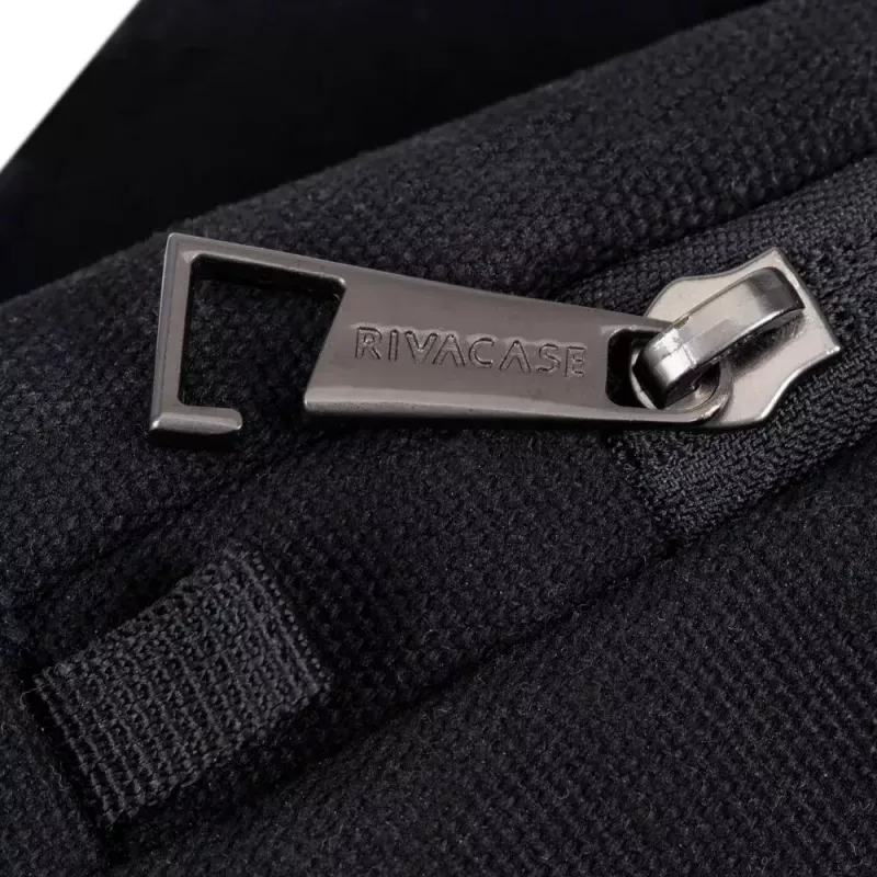Batoh Rivacase 8521 33,8 cm (13,3