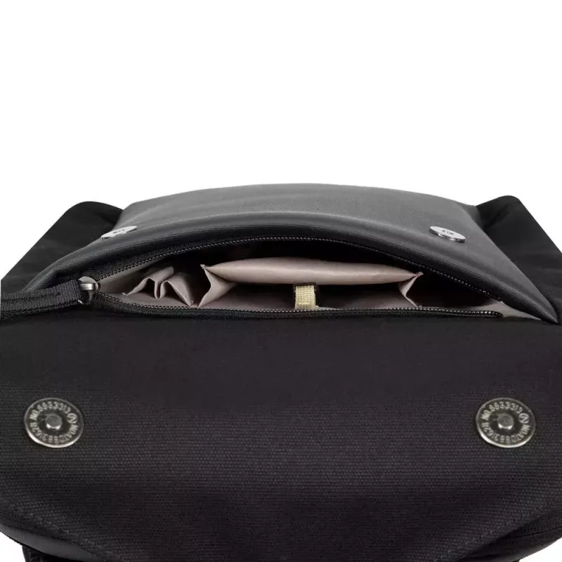 Batoh Rivacase 8521 33,8 cm (13,3