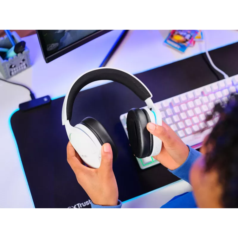 Trust GXT 491W FAYZO Headset káblový a bezdrôtový cez hlavu Gaming USB Type-C Bluetooth čierna, biela