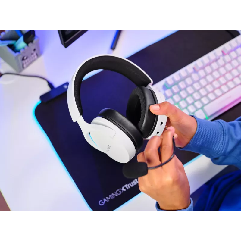 Trust GXT 491W FAYZO Headset káblový a bezdrôtový cez hlavu Gaming USB Type-C Bluetooth čierna, biela
