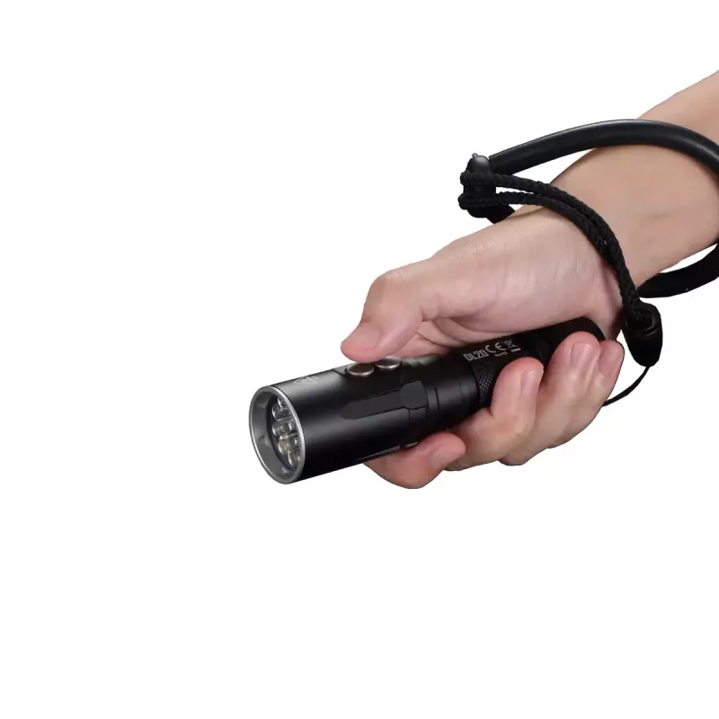 Ručná baterka Nitecore DL20 LED 1000 lm, 9 h výdrž batérie, čierna, 135,5 g