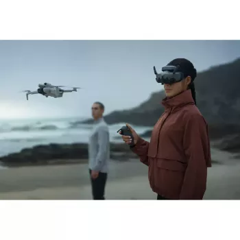 Diaľkové ovládanie DJI RC Motion 3 sivé s 2600 mAh integrovanou batériou, 10 h výdrž batérie, kompatibilné s Avata 2 / Mini 4 Pro / Air 3 / Goggles 3