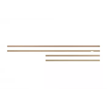 TV rám Samsung VG-SCFA55TKBXC — plast s imitáciou dreva, diely 35,6×1241,1×17,7 mm a 24,6×714,2×17,7 mm, hmotnosť 430 g