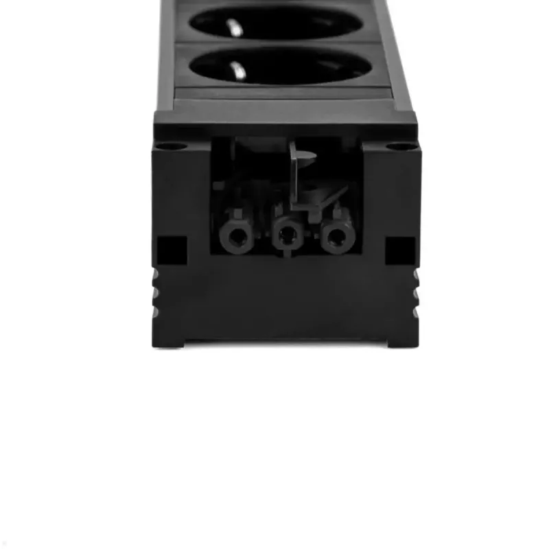 Bachmann STEP BASE 6-násobná zásuvková lišta GST18 6 zásuviek 250V 16A