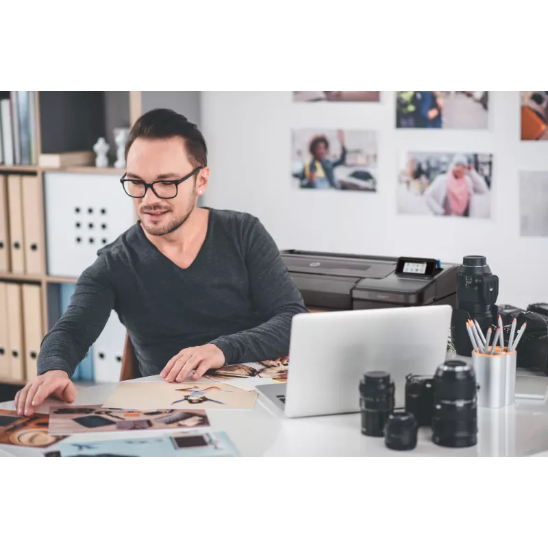 HP Designjet Z9+dr 44-in PostScript tlačiareň s V-orezávačom