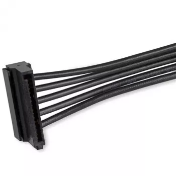 StarTech.com 4x SATA napájací rozbočovač (adaptérový kábel), SATA 15-pin, 4 x SATA, 0,4 m, samec, samica, čierna