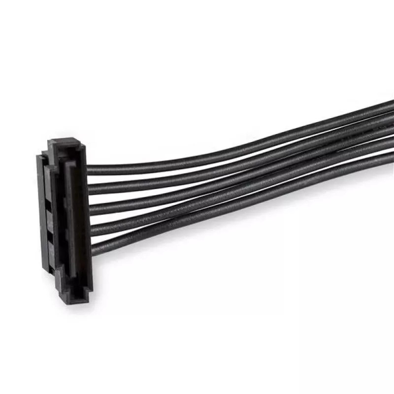 StarTech.com 4x SATA napájací rozbočovač (adaptérový kábel), SATA 15-pin, 4 x SATA, 0,4 m, samec, samica, čierny