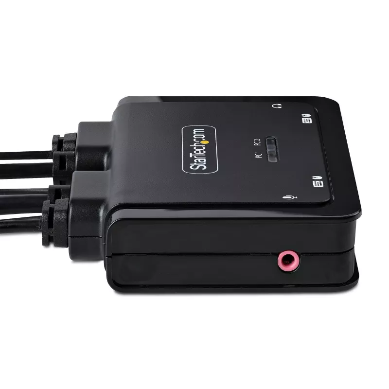 StarTech.com 2-portový USB-C káblový KVM switch, 4K 60Hz DisplayPort výstup, kompaktný KVM s integrovanými 1,2m USB Type-C/audio káblami, napájaný zbernicou - diaľkový ovládač/hotkey prepínanie