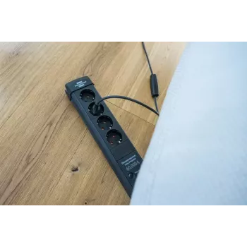 Predlžovací kábel Brennenstuhl 1951140300 1,8 m 4 AC zásuvky interiér čierny