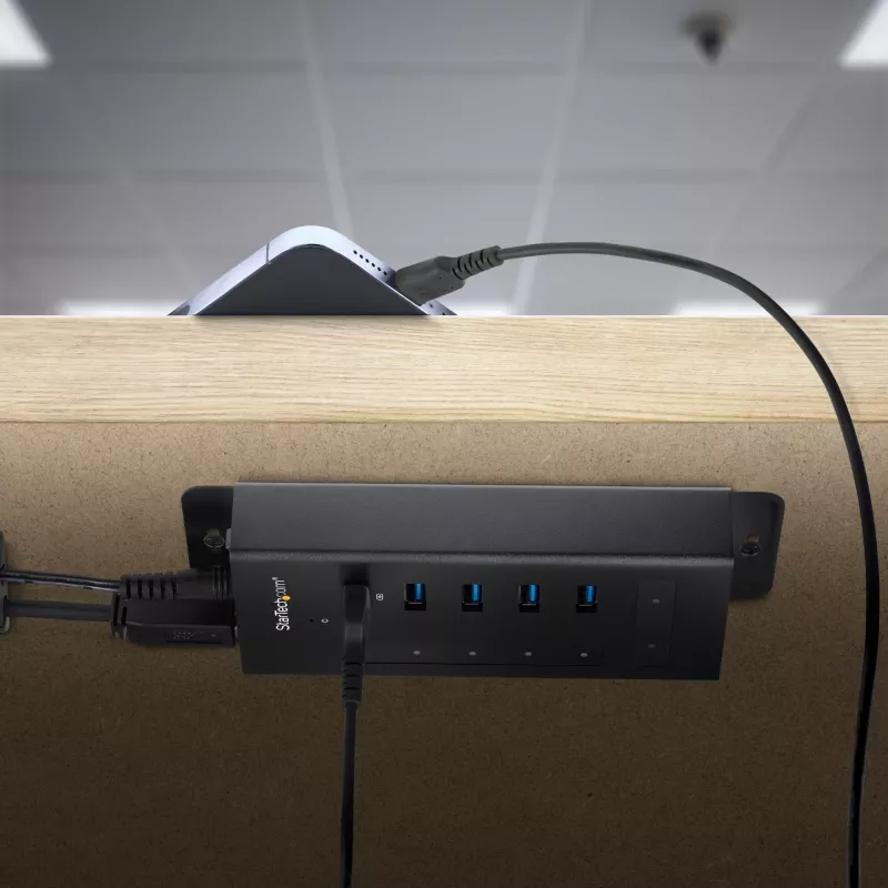 StarTech.com HB30C5A2CST 7-portový USB 3.0 hub, USB-C na 5x USB-A a 2x USB-C, port rýchleho nabíjania, priemyselný, kovový