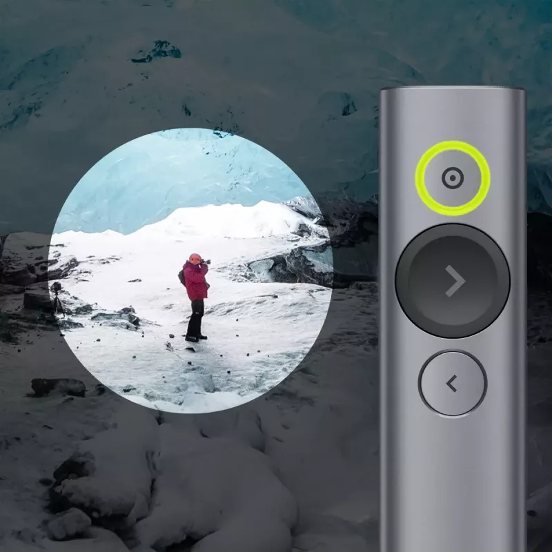 Logitech Spotlight Plus diaľkový ovládač na prezentácie, sivý