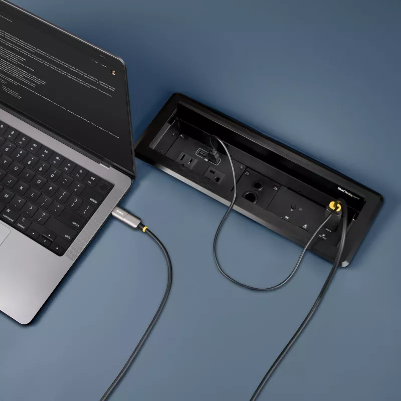 StarTech.com 9,15 m USB-C na HDMI 2.0 Aktívny optický kábel (AOC), 4K 60Hz, CL3, Jednosmerný USB Type-C na HDMI adaptérový kábel