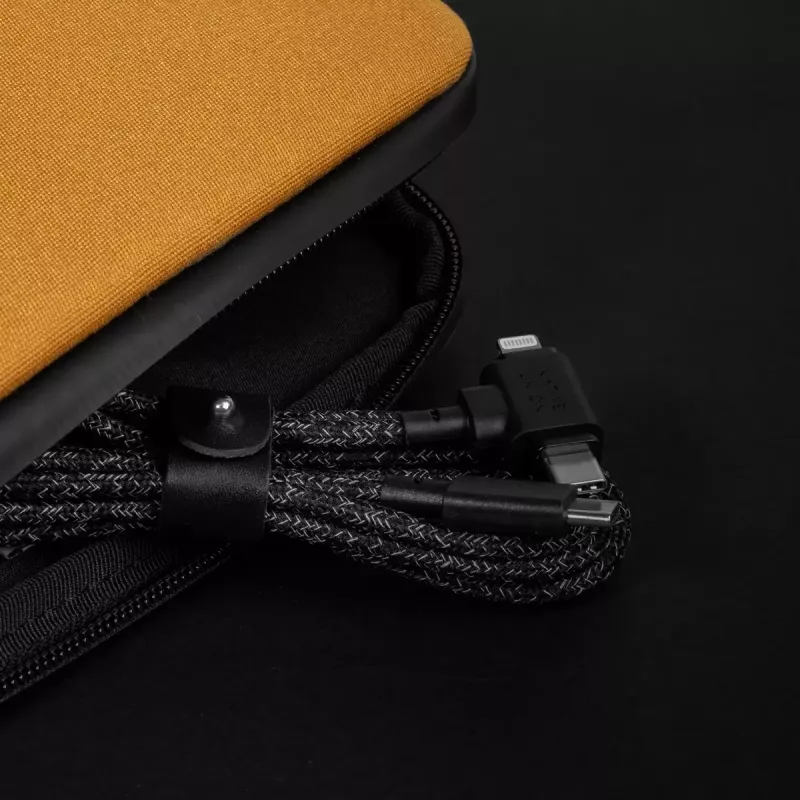 USB-C kábel Native Union Belt kábel Duo 1,5 m USB‑C na USB‑C/Lightning čierny