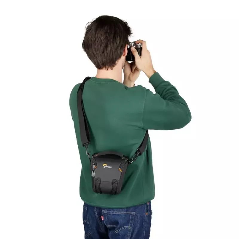 Puzdro na opasok Lowepro Adventura TLZ 20 III čierne ramenný popruh