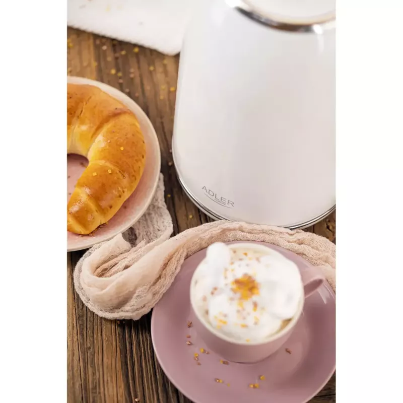 Rýchlovarná kanvica Adler 1,7 L 2200 W biela