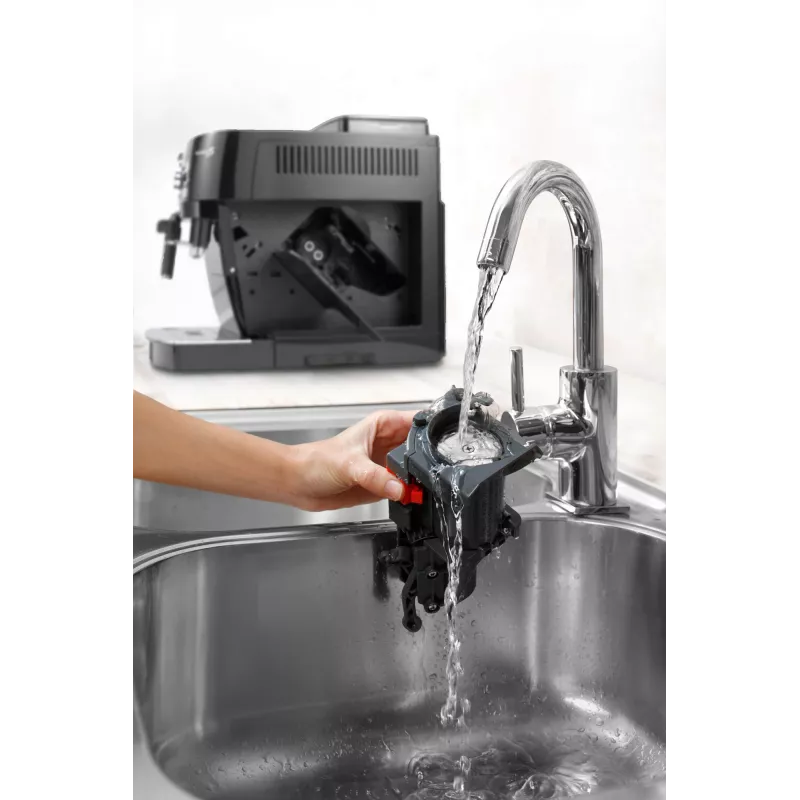 De’Longhi Magnifica ECAM22.115.B S automatický kávovar