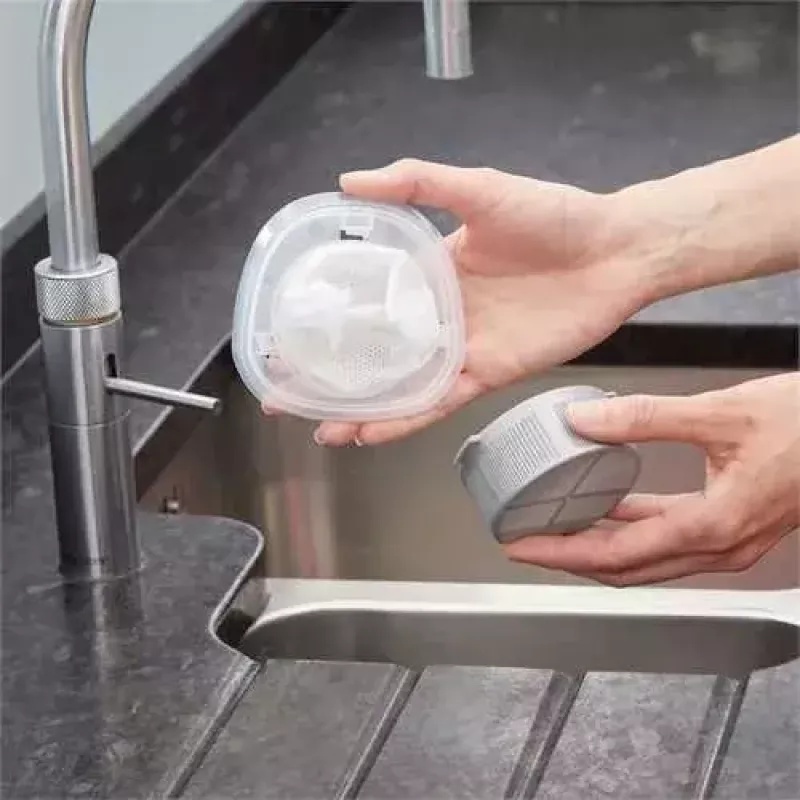 Ručný vysávač Black & Decker NVC215W