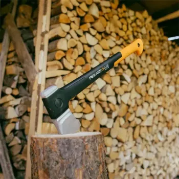 Štiepacia sekera Fiskars X-Series X24, plastová rukoväť 600 mm, 1,7 kg, čepeľ 16,5 cm