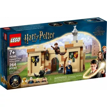 LEGO Harry Potter sada Hogwarts Prvá hodina lietania 76395 s minifigúrkami Harryho a Draca