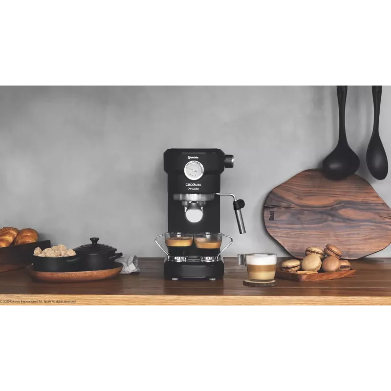 Cecotec Cafelizzia 790 Black Pro espresso kávovar, 1,2 l, 20 bar, čierny