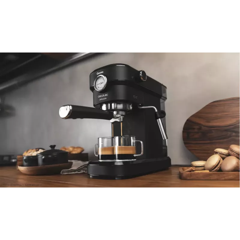 Cecotec Cafelizzia 790 Black Pro espresso kávovar, 1,2 l, 20 bar, čierny