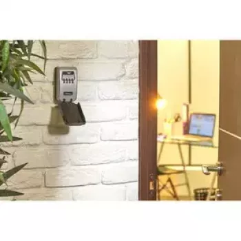 Nástenný trezor MASTER LOCK stredný osvetlený otočný gombík kľúčový trezor Select Access® sivá