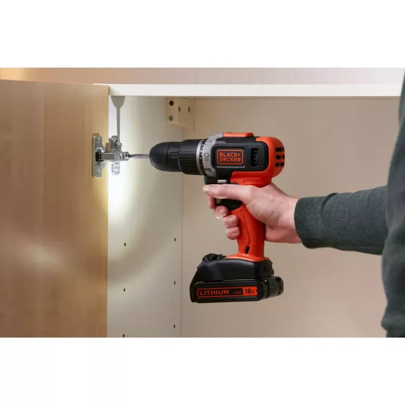 Vŕtačka Black & Decker BCD003C2K-QW 1 ks