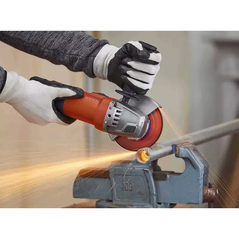 Uhlová brúska Black & Decker BEG110-QS