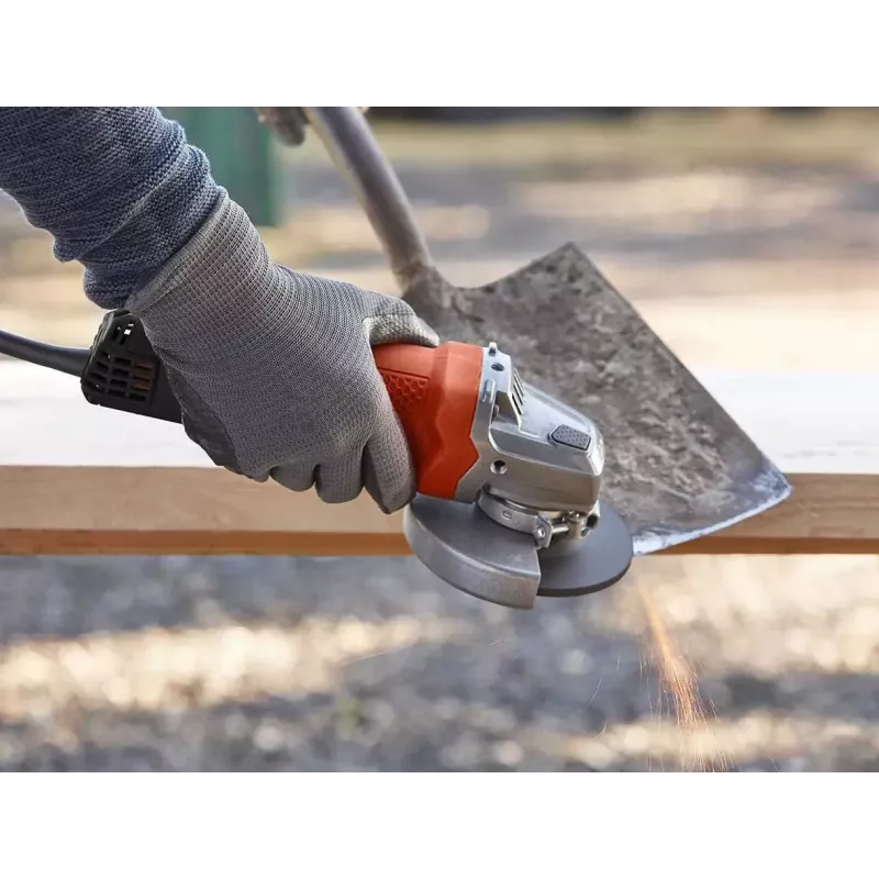 Uhlová brúska Black & Decker BEG110-QS