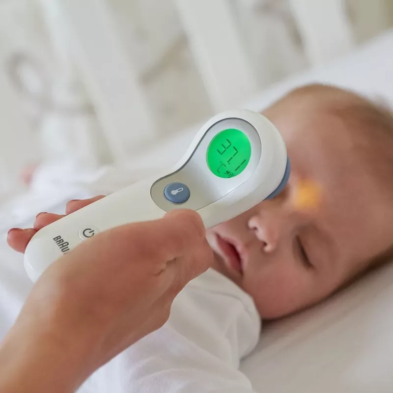 Braun BNT300WE digitálny telesný teplomer diaľkový senzorový teplomer biela čelo tlačidlá