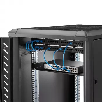 StarTech.com 1U pevná serverová racková montážna polica - 25,4 cm hlboká univerzálna konzolová polica z ocele pre 19-palcový AV/sieťový equipment rack - robustná - nosnosť 20 kg, čierna