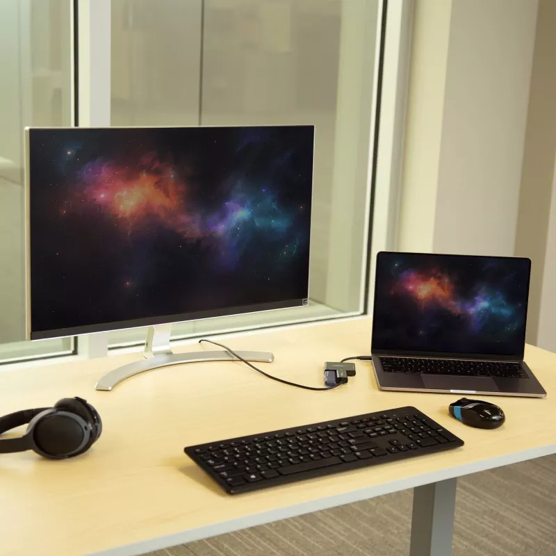 StarTech.com USB-C multiport adaptér s HDMI – USB 3.0 port – 60W PD – čierny