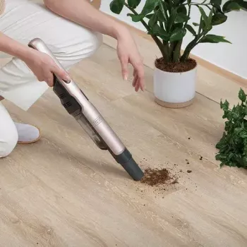 BLACK+DECKER DVC320BRG ručný vysávač