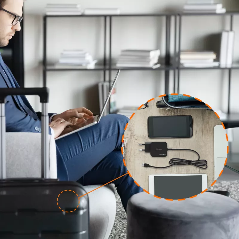 j5create JUP1565DCE3A-EN 67W GaN PD USB-C® mini nabíjačka s 3 typmi DC konektorov - EU