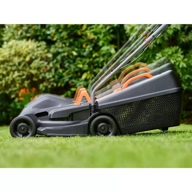 Ručná kosačka Black & Decker BEMW351-QS