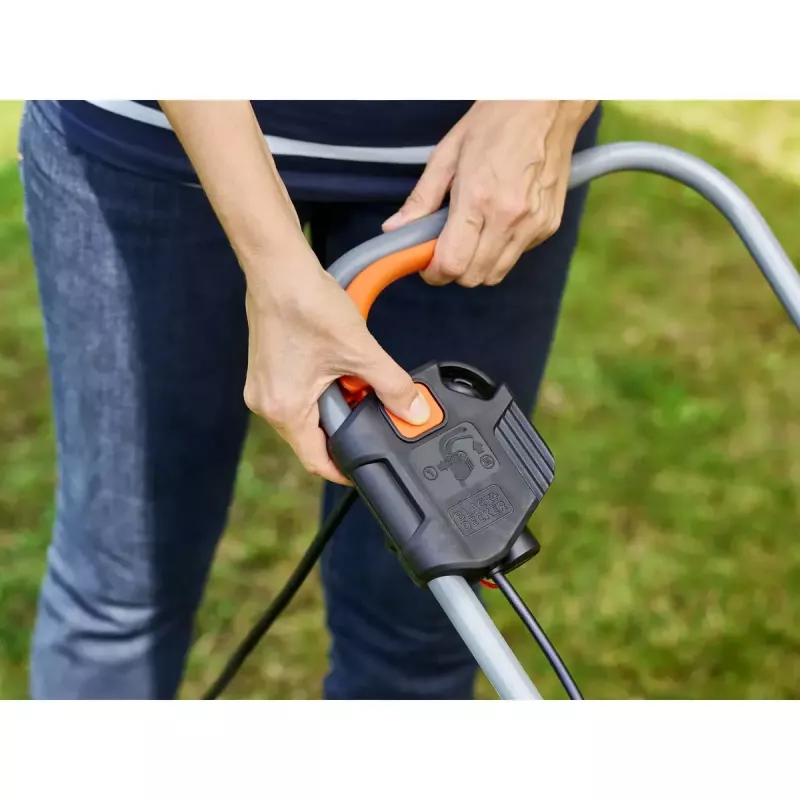 Ručná kosačka Black & Decker BEMW351-QS