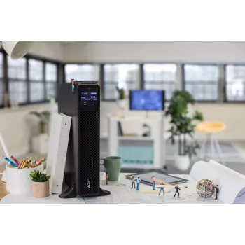 APC Smart-UPS On-Line, 3kVA, Tower, 208V/230V, 6x C13+2x C19 IEC výstupy, SmartSlot, predĺžená doba zálohy, bez sady koľajníc