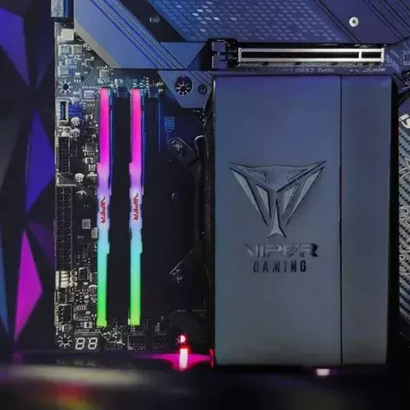 Patriot 32 GB DIMM 7000 (2x 16 GB) Dual-Kit (čierna, PVVR532G700C32K, Viper Venom RGB, INTEL XMP)