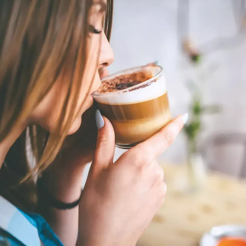 Automatický šľahač mlieka Gastroback Latte Magic čierna