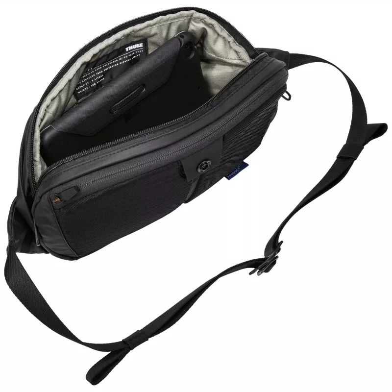 Thule Tact TACTWP05 - čierna polyester chlapec cez rameno taška