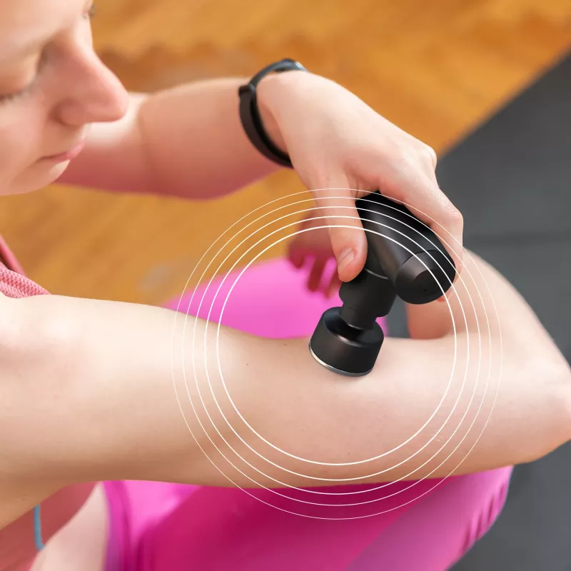 HoMedics Myti Massager Universal antracitová poklepová masáž