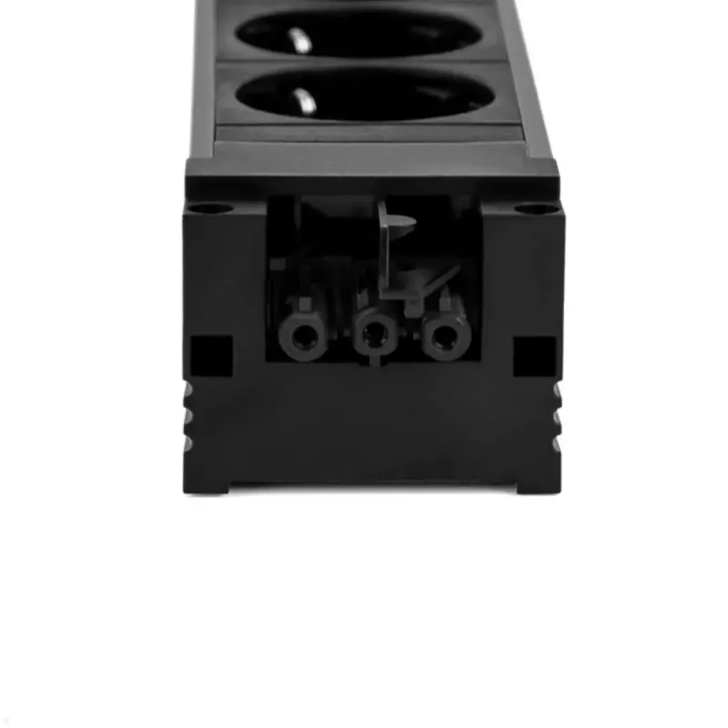 Bachmann STEP BASE 906.18819 zásuvková lišta, 4x CEE 7/3, vstup GST18, 250 V